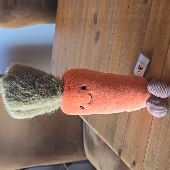 Jellycat Amuseables Carrot 11x2.4ix2.4" Soft & Plush BNWT Authentic - Picture 5 of 10